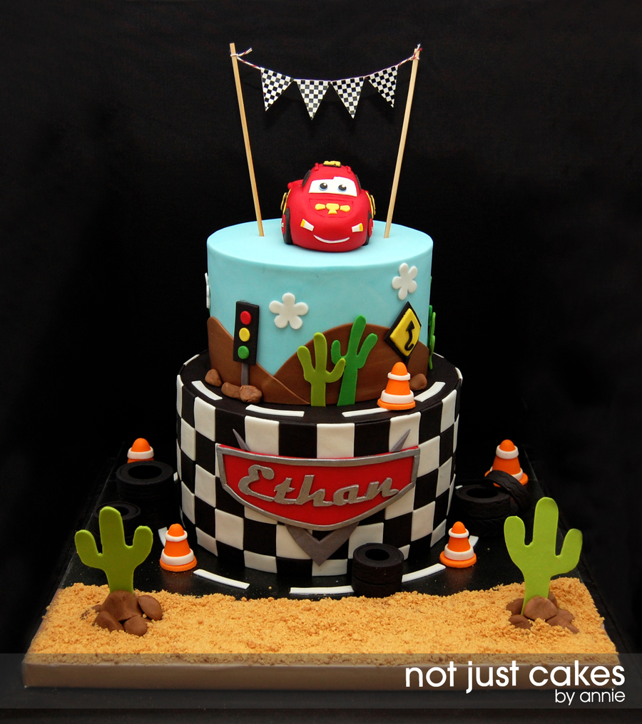 CUSTOMISED CAKES BY JEN: Disney Cars Cake